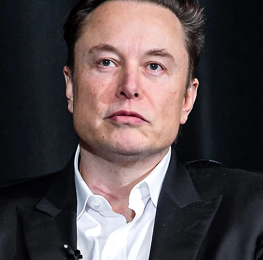 U.S. AIR FORCE ACADEMY, Colo. -- Tesla Inc. Chief Executive Officer Elon Musk speaks with Lt. Gen. Richard Clark, Superintendent of the U.S.