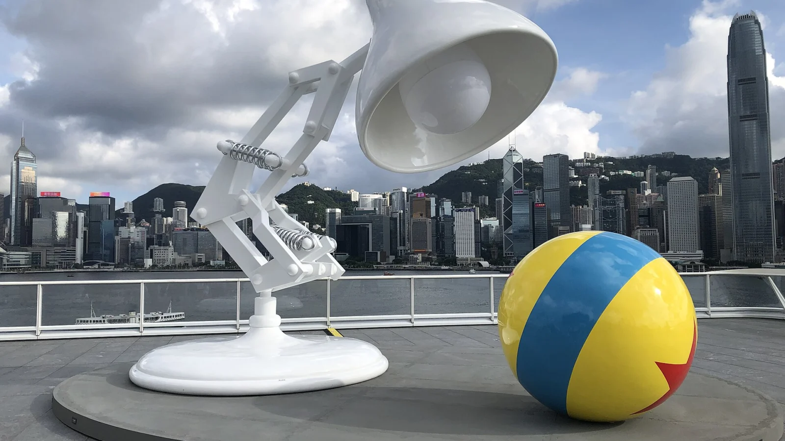 Luxo Jr. (character)